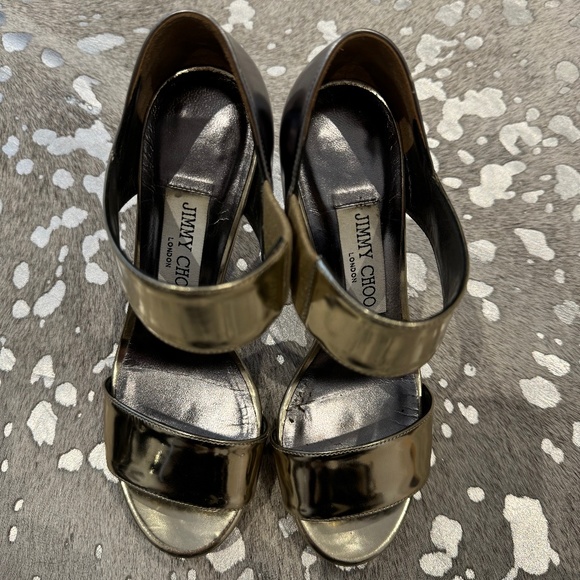 JIMMY CHOO PATENT HIGH HEELS - Picture 3 of 3